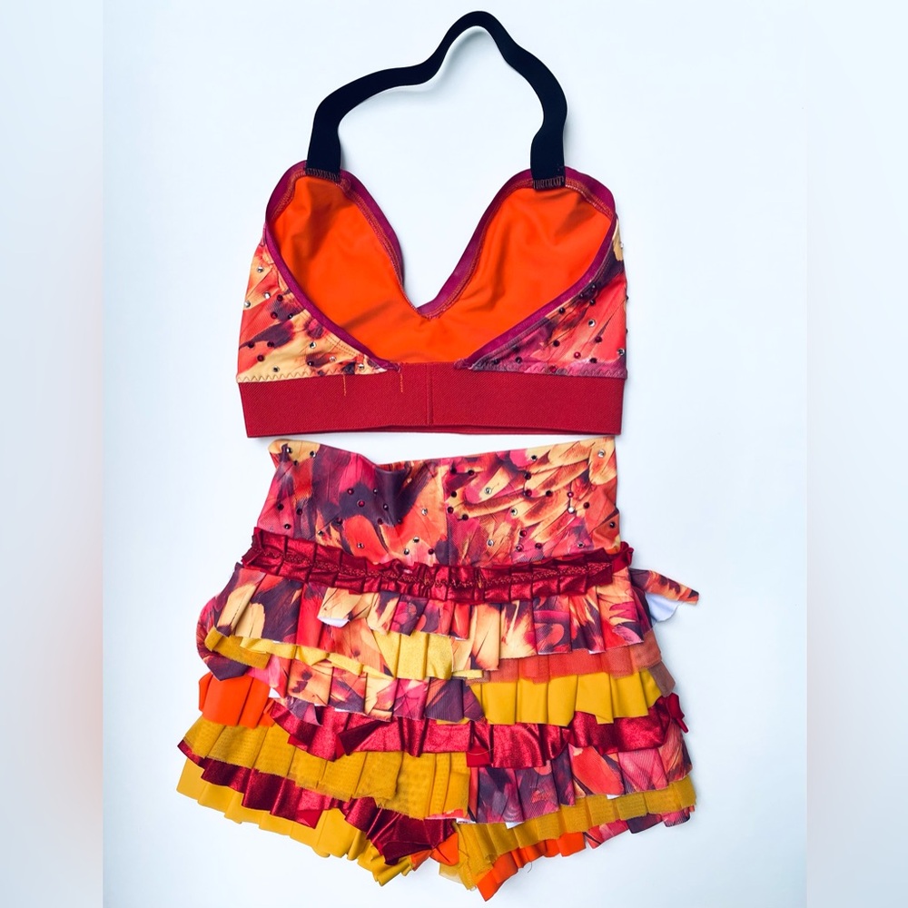 Rhinestone Plunged Bralette & Ruffle Shorts Set Size Medium - Picture 4 of 9